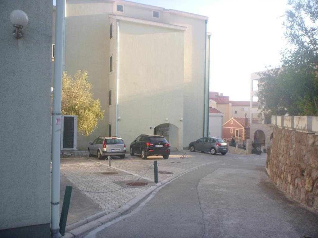 Apartman Ozi Petrovac na moru Exterior foto